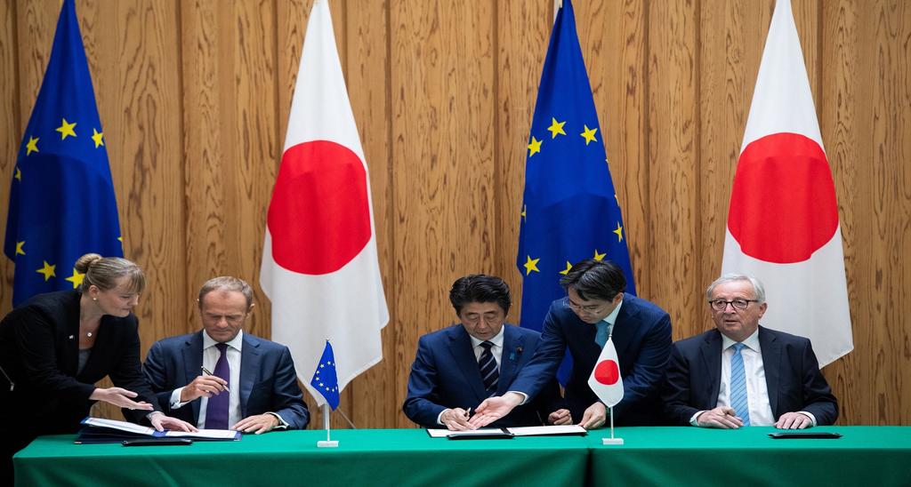 COMMENTARY The EU and Japan: The Revival of a Partnership *This Commentary is written