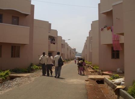 A street in the BMRCL resettlement housing colony, Peenya Picture 4.19.