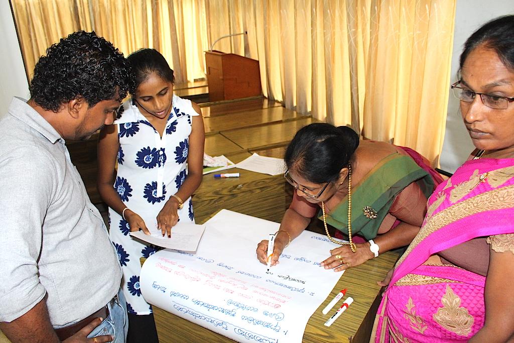 Diverse Topics Discussed At Colombo Workshop Thirty two participants from 16 districts, including lawyers, doctors, principals, teachers and young entrepreneurs, attended a workshop in Colombo on