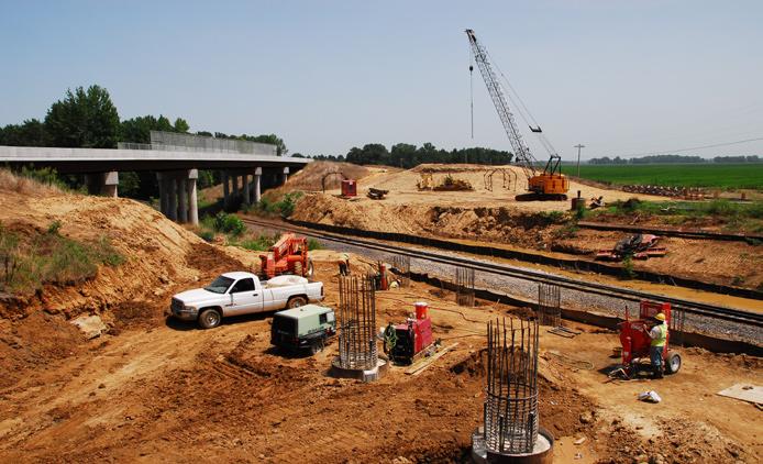 Top Ten Contracts Awarded in 2008 Rank Project Location Award Amount 1 Widening of Highway 167 Union $41,824,191 2 Interstate 55/Highway 131 Interchange Crittenden $26,693,323 3 Grading and