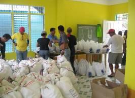 Carl Abella of the FtH traveled to Barangay Sablayan, Romblon to lead the