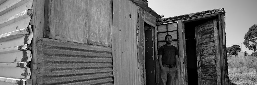 POVERTY AND INEQUALITY IN THE GAUTENG CITY-REGION Photograph by Mikey Rosato rate and relative poverty were above 1995 levels regardless of the poverty line used, indicating that poverty had worsened.