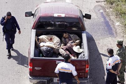 Why decriminalizing drugs is the only fix for Mexico s Murder City May 22, 2010 Oakland Ross Police, Army and paramedics stand next to a pick-up truck with the bodies of two men.
