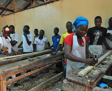 UNHCR Liberia 2014 in Review 9 Livelihood Programs Teach Refugees New Skills Refugees at PTP Camp learn carpentry skills Refugees are learning an assortment of trade and vocational skills they can