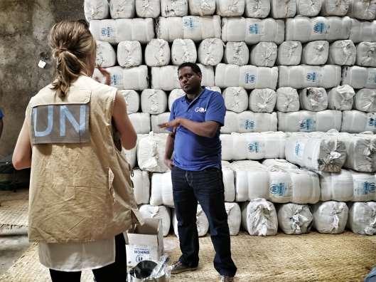 UNHCR procures 50,000 kits to displaced Ethiopians In August, UNHCR provided 14,800 emergency kits to internally displaced Ethiopians in South Ethiopia, as part of the 50,000 kits UNHCR is procuring