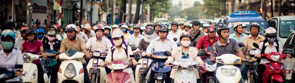 DELIVERING AS ONE 21 ECONOMIC GROWTH AND DECENT WORK Viet Nam continues to accelerate efforts to reduce poverty, particularly in the poorest areas of the country.
