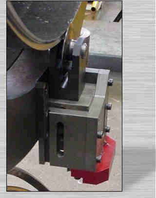 Counterboring tool holder Counterboring operations ensure consistent thickness all around the tube by machining the inside diameter.