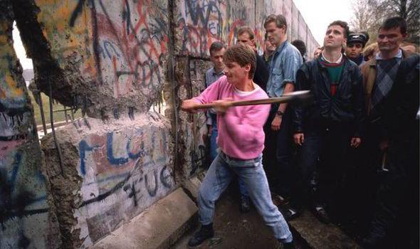 protestors tore down the Berlin