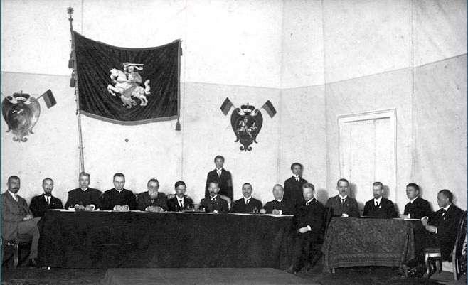 1918. 20 members of Council