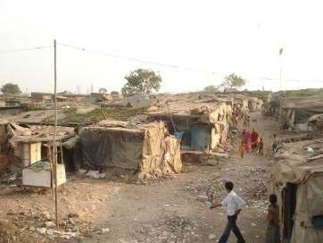 Nature of poverty in Mumbai slums In Mumbai around 9 million people stay in slums.