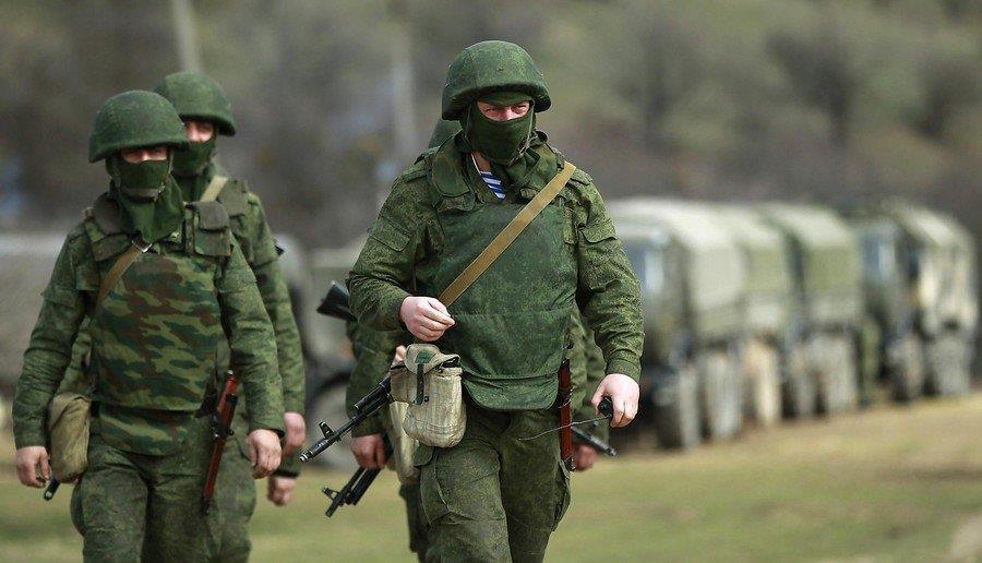 Russian Soldiers in Crimea Green Men With Russian