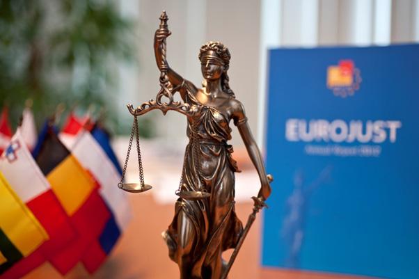 After the reform of Europol and Frontex, as well as the creation of the European Public Prosecutor s Office, the new legal framework for Eurojust completes the EU criminal justice ndscape, paving the