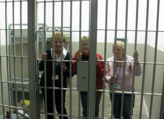 jailbirds. The next stop was lunch at Rusty s at the Port.