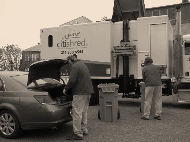 Shredding Event - $500 The City of Des Peres offers the