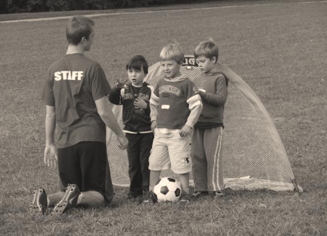 Youth Soccer Clinic - $500 The City of Des Peres offers a 6-week Youth Soccer Clinic beginning in