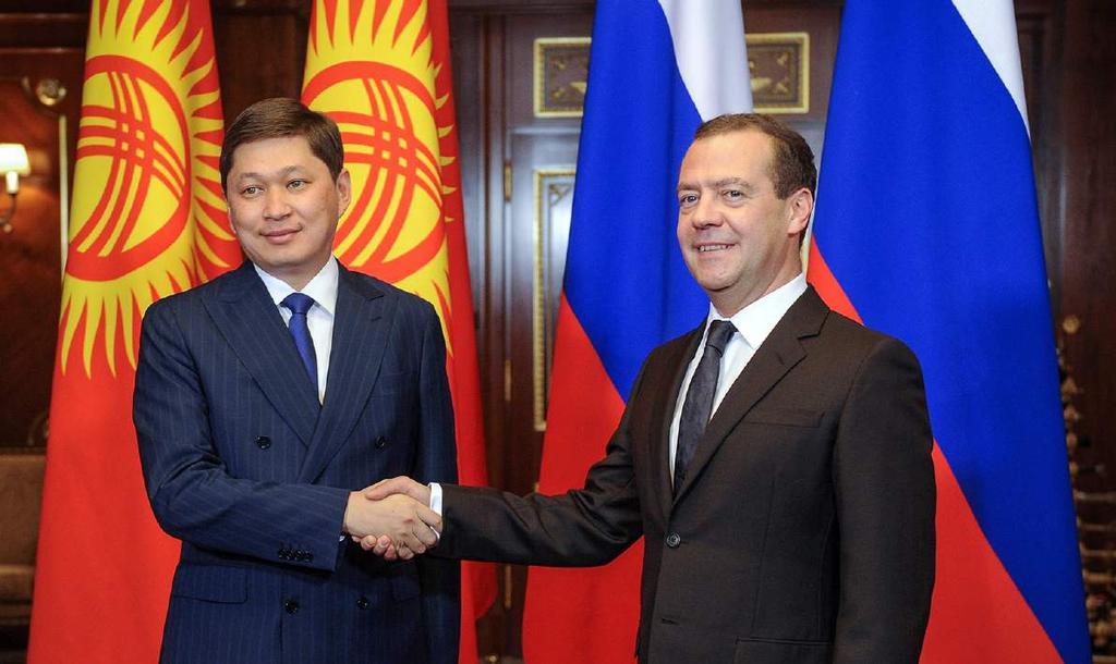 Donor Countries Nr.1 Bilateral Donor: Russia Sapar Isakov, Prime Minister of the Kyrgyz Republic and Dmitrii Medvedev, Prime Minister of Russia Photo: for.