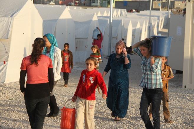 4.. Numbers of Camps in Kurdistan A comparison According to the Ministry of Planning of KRG, the percentage of IDPs in Duhok governorate (inside and outside the camps) estimated at 6% of the total