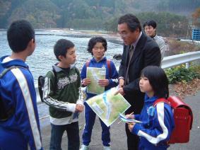 Disaster Reduction Education is important No miracle that 99.8% of the schoolkids survived(2011.03.11) Prof.