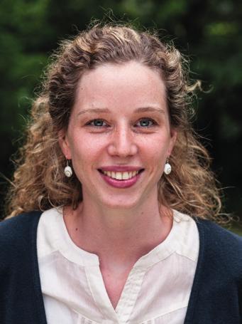 The Authors Karoline Eickhoff is a research associate at the Collaborative Research Center (SFB 700) Governance in Areas of Limited Statehood at the Freie Universität Berlin.