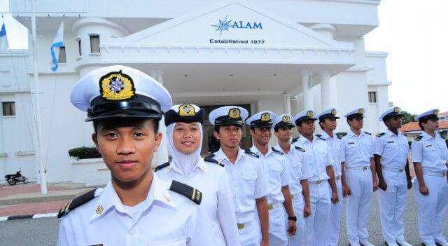 PRESENTDAY SEAFARERS Most received their PreSea Training at the Akademi Laut