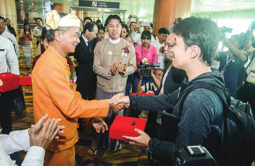 services for Chinese tourists arriving by flight. The ceremony also welcomed the aforementioned tourists.