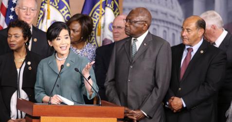 Communities First REPORT ON ENVIRONMENTAL LEADERSHIP FROM CAUCUSES OF COLOR CONTENTS Overview... Congressional Asian Pacific American Caucus Scores... Congressional Black Caucus Scores.