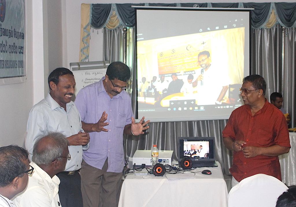 During their visits to the districts, Kandy DIRC members showed videos, photographs and interviews from victims and explained how they were conducting a fact finding mission to gather information as