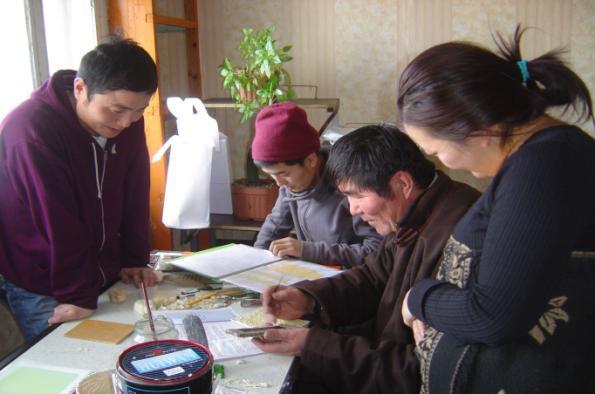 Example: Cultural heritage in a box kit for students in the Orkhon Valley, Mongolia Conceived by