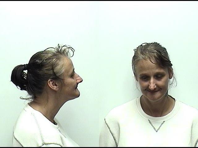 00 COLLMAN, JENNIFER R 2017-00003146 05/15/2017 Female 07/15/1980 Citizen Warrant 3A 3A02 Bed Name: BED 02 Release : 00991 - Thomas IN0100000 IN0100100