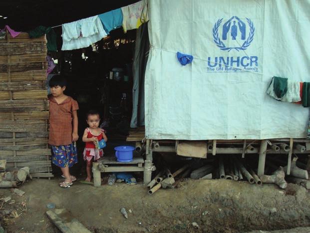 NEWS AND VIEWS Inter-agency mission distributes vital aid to 2,000 ethnic Kachin in northern Myanmar This article is an adapted version of a UNHCR news story 1 MARCH 2013 UNHCR / A.