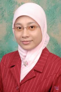CURRICULUM VITAE Rina Mardiana was born in Bandung (West Java), 5 January 1980.