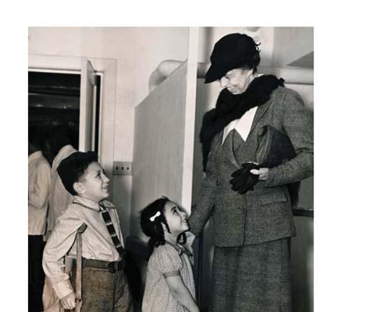 Eleanor Roosevelt visits a children s hospital in 1937.