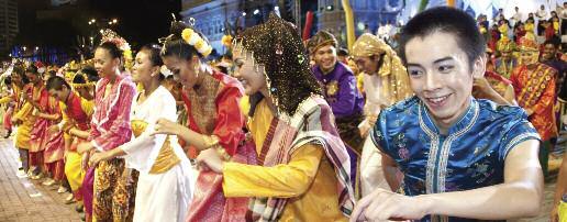 Living in Malaysia Festivals and Public Holidays Malaysia is a multi-ethnic, multicultural and multilingual society, consisting approximately of 65% Malays, 25% Chinese, 7% Indians and other