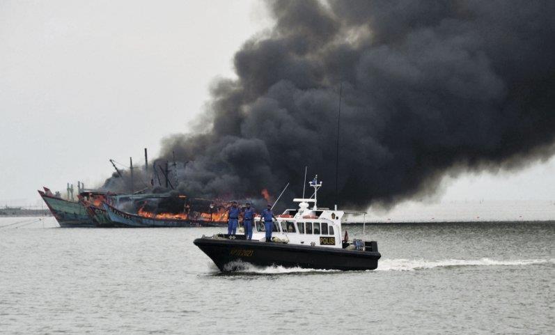 Indonesian authorities destroyed seven out of 75 foreign illegal fishing vessels in the waters off Belawan in Medan, Indonesia, on 1 April.