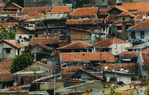 Poverty Line in Malaysia The PLI is adjusted periodically to take into account inflation and the different costs of living between different regions in Malaysia.