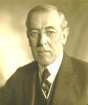 Woodrow Wilson (1913-1921) CARD A Since the death of the Second Bank of the United States in 1836, the American financial system was carried out by state-chartered banks with no federal regulation.