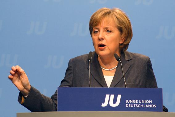 The Junge Union is: an independent political youth organisation associated to the parties Christian Democratic Union (CDU) [outside of Bavaria] and the Christian Social Union (CSU) [in Bavaria].