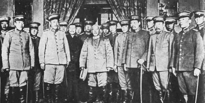 However, after only 44 days in office Sun Yat sen was forced to hand over power to the Chinese army led by Yuan Shikai.