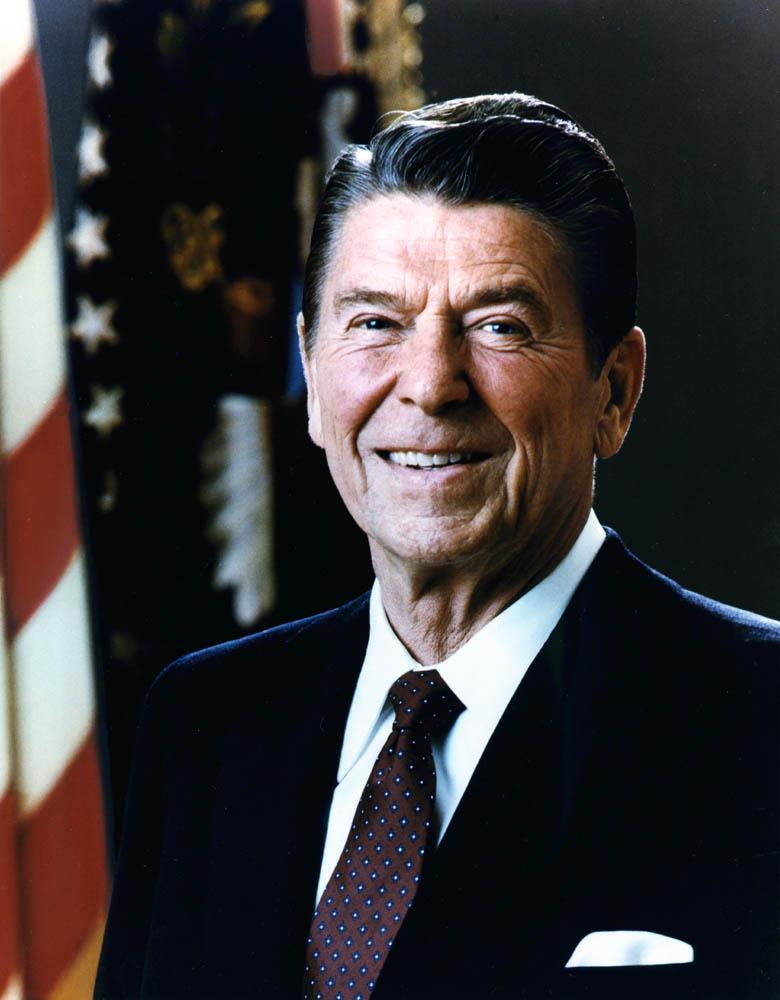 Ronald Reagan 1911 2004 40 th President (1981 89) Former actor Former Gov.
