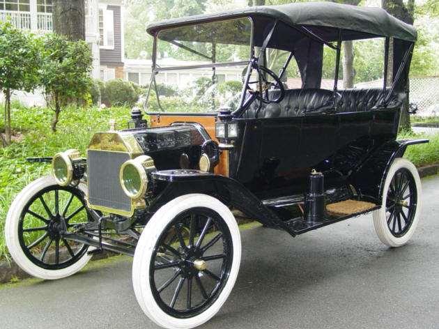 You can have any color you want as long as it s black Assembly line put out one model T every two hours.