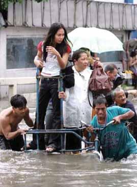 Sa tala ng Provincial Disaster Coordinating Council (PDCC), kabilang sa nanatiling lubog sa tubig baha ay ang Minalin na may walong barangay, lima sa San Fernando City, 7 naman sa Macabebe, 9 sa