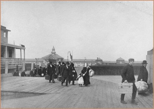 1892 Ellis Island became the gateway