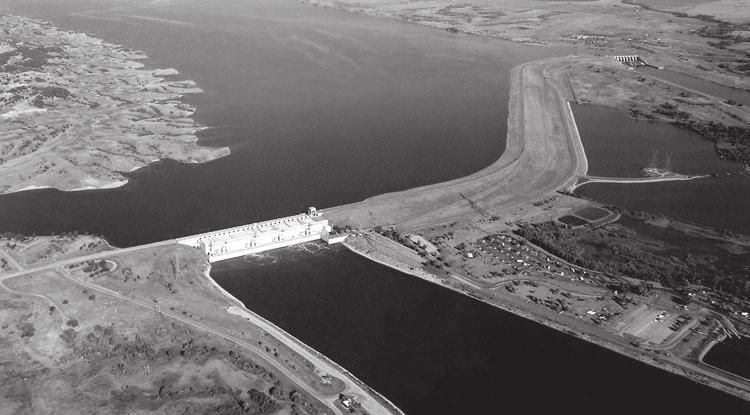 Figure 2: The Big Bend Dam and Lake Sharpe (July 1998) Source: U.S. Army Corps of Engineers.