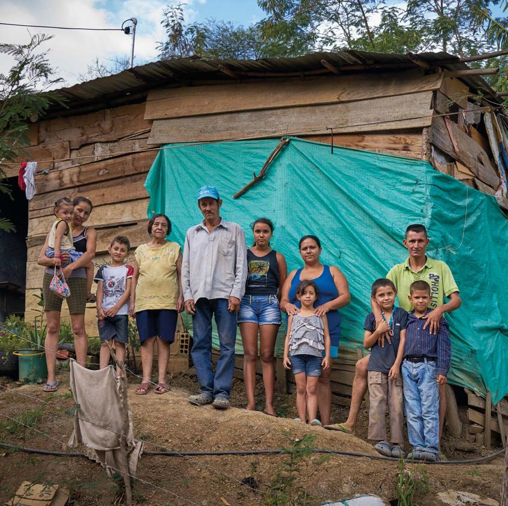 REGIONAL SUMMARIES The Americas WORKING ENVIRONMENT The region is at the forefront of durable solutions, with more refugees resettled in the Americas than in any other region of the world.