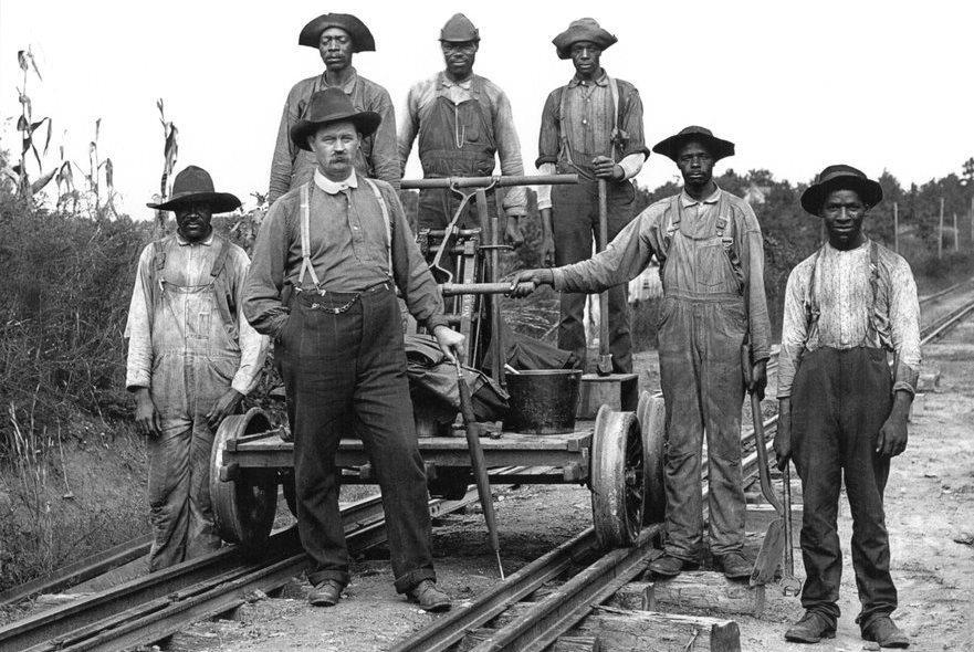 from new immigrants: The Union Pacific employed 10,000