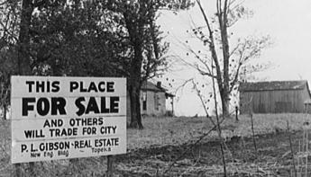 Banks in the 1920s Banks foreclosed on delinquent mortgages or farms were taken