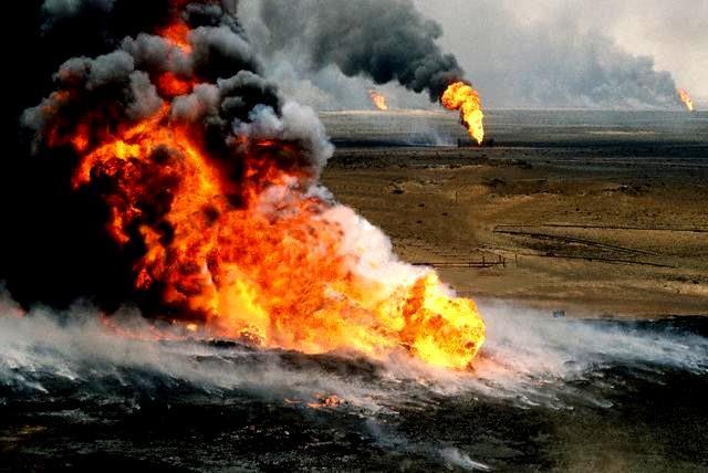 Retreating Iraqi armies destroy oil wells American soldiers return as heroes