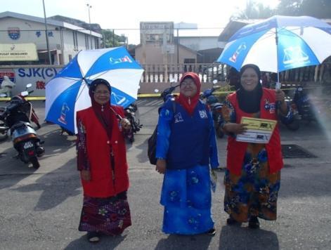BN and PR workers canvassing at the entrance of the