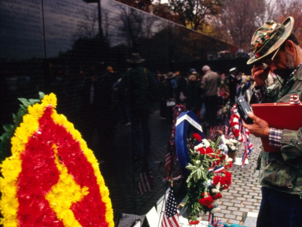 Overview of the Vietnam War Why is Vietnam still a painful war to remember? Longest war in U.S.