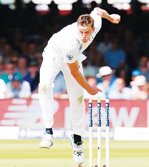 SPORTS 41 England 357 for five at stumps Ton-up Root turns South Africa tide at Lord s England vs South Africa Scoreboard LONDON, July 6, (AFP): Scoreboard at stumps on the first day of the first